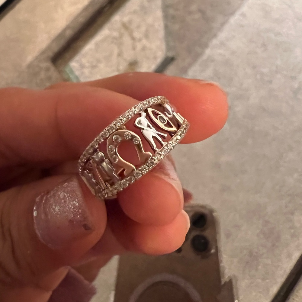 Beautiful 14k gold ring 💍  size 6